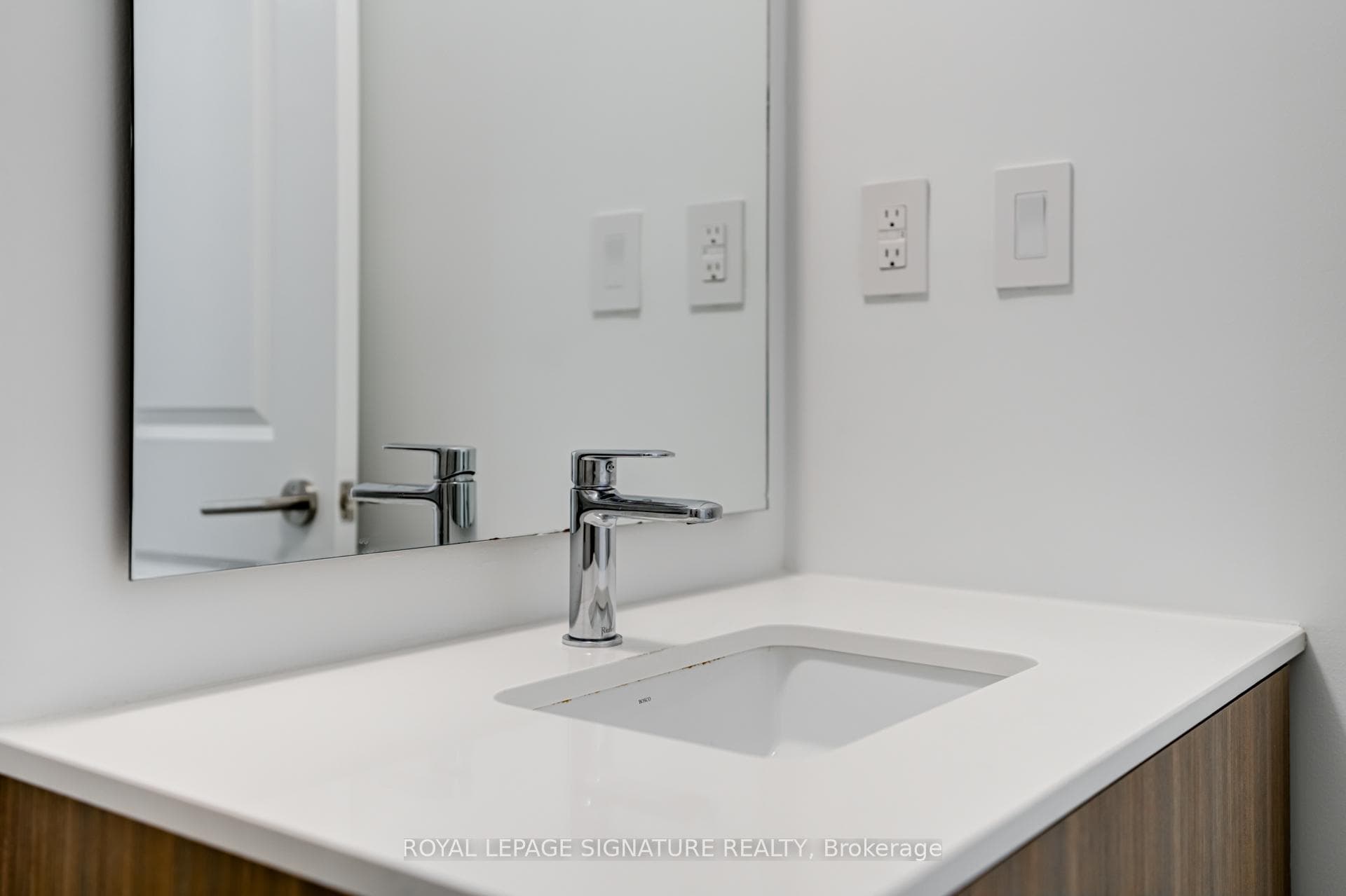 2799 Kingston Road Unit 313 photo 16