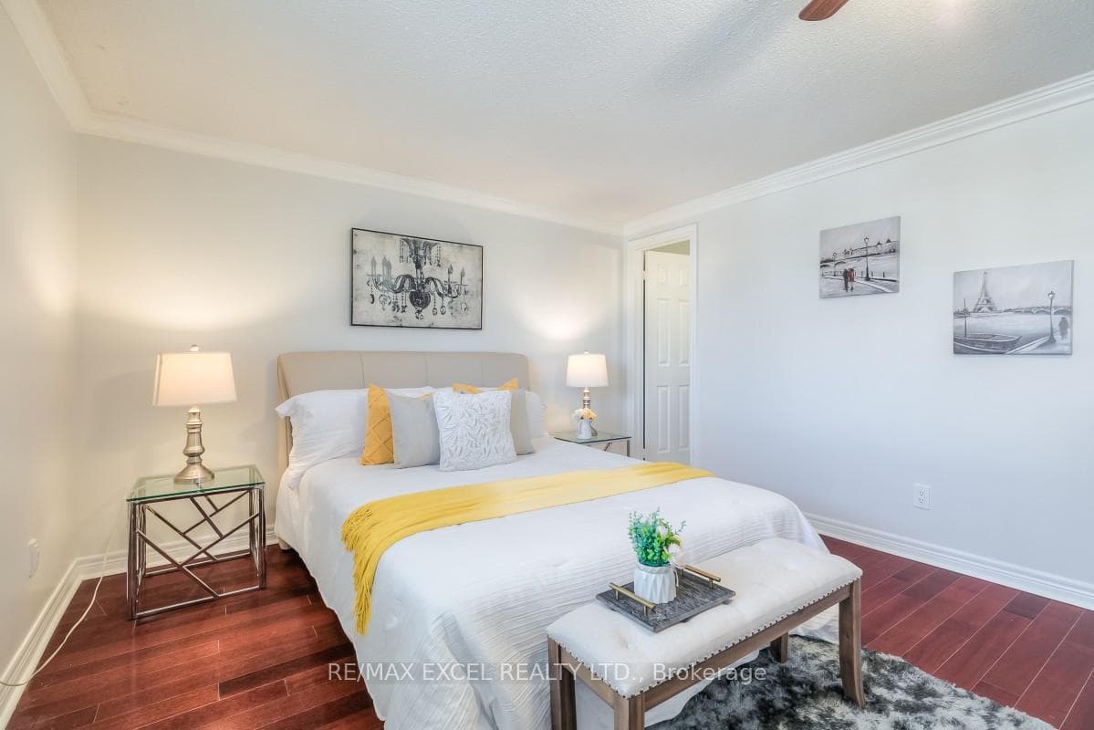36 Hainsworth Court photo 21