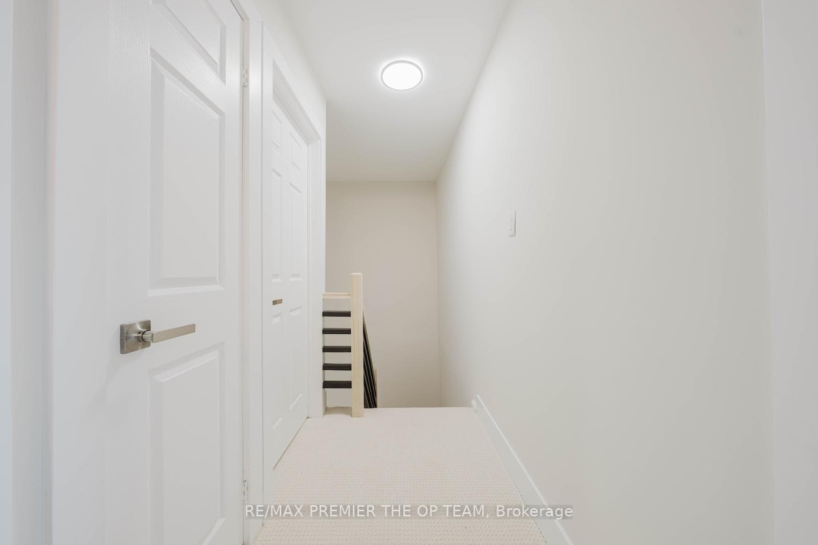 22 Henderson Drive photo 27