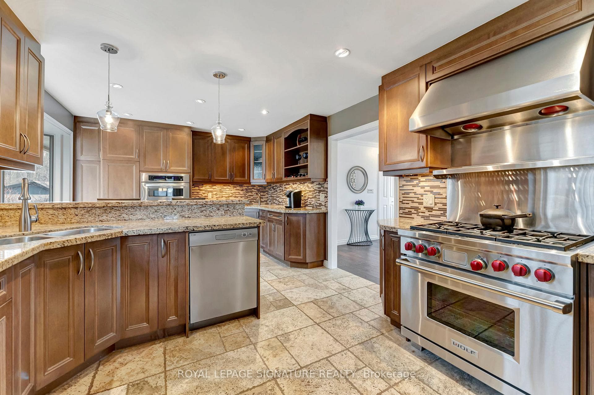 2044 Kilbride Street photo 18