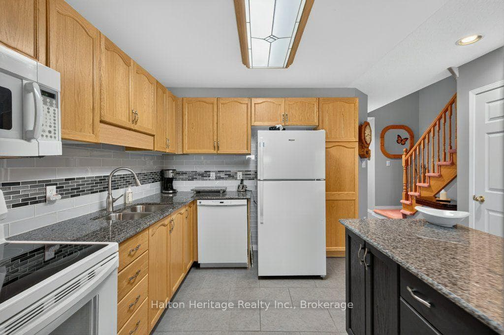1889 Upper Wentworth Street Unit 47 photo 10