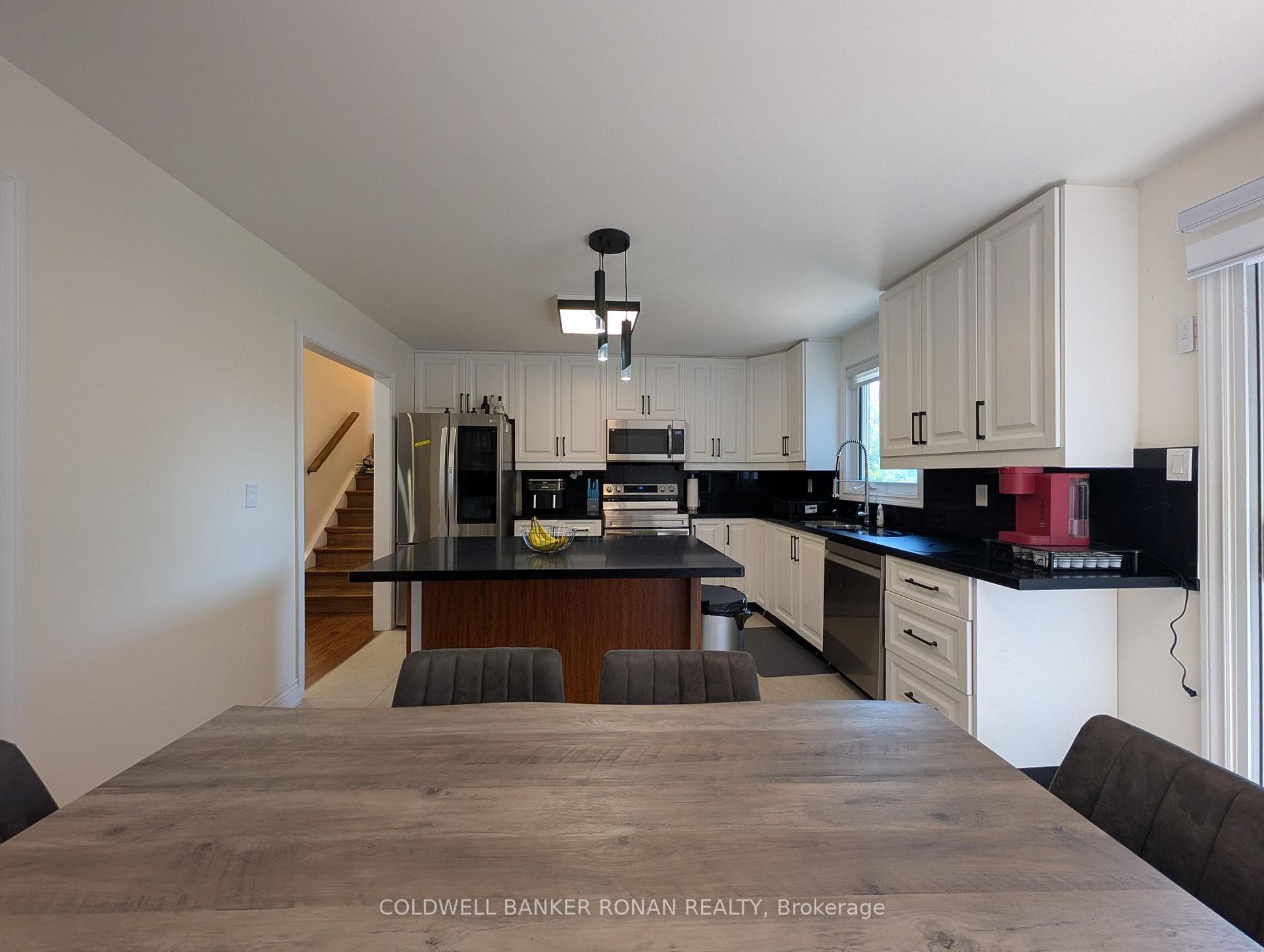41 Camrose Drive photo 9