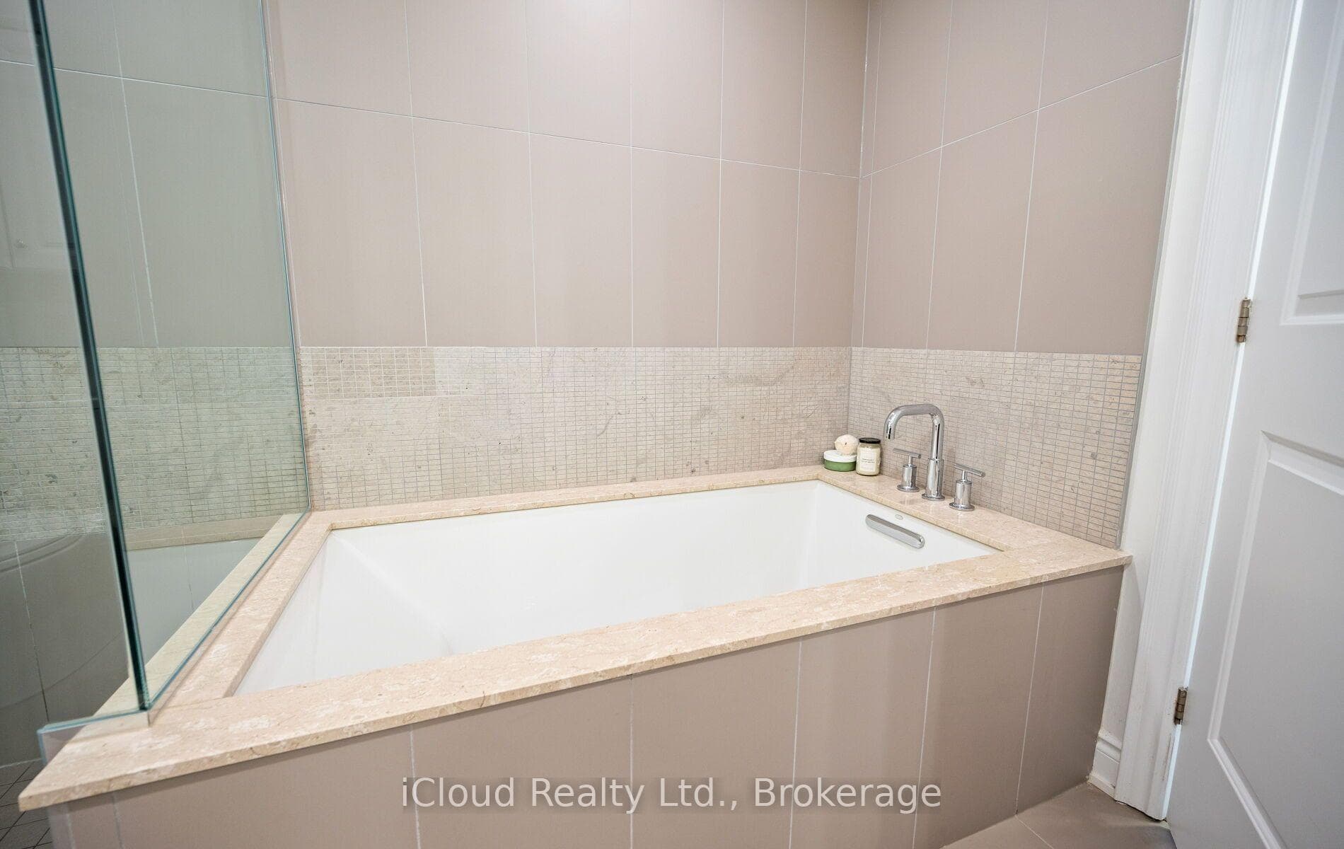 3500 Lakeshore Road Unit 625 photo 19