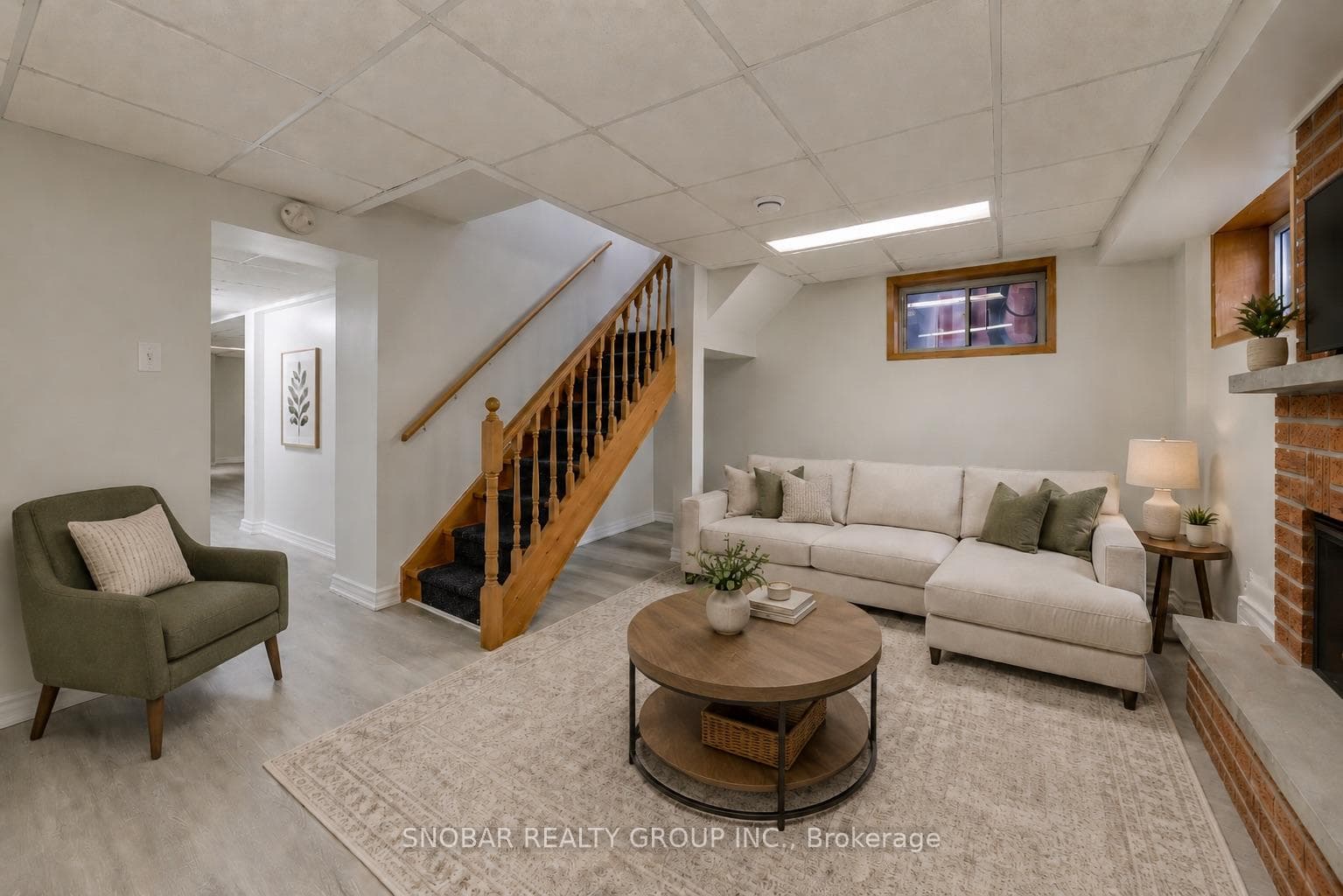 97 Guestville Avenue photo 10
