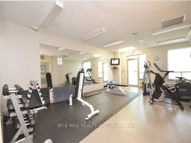18 Hillcrest Avenue Unit 206 photo 9