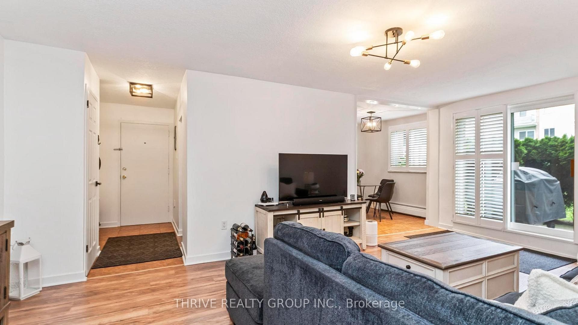 635 Wonderland Road Unit 4 photo 14