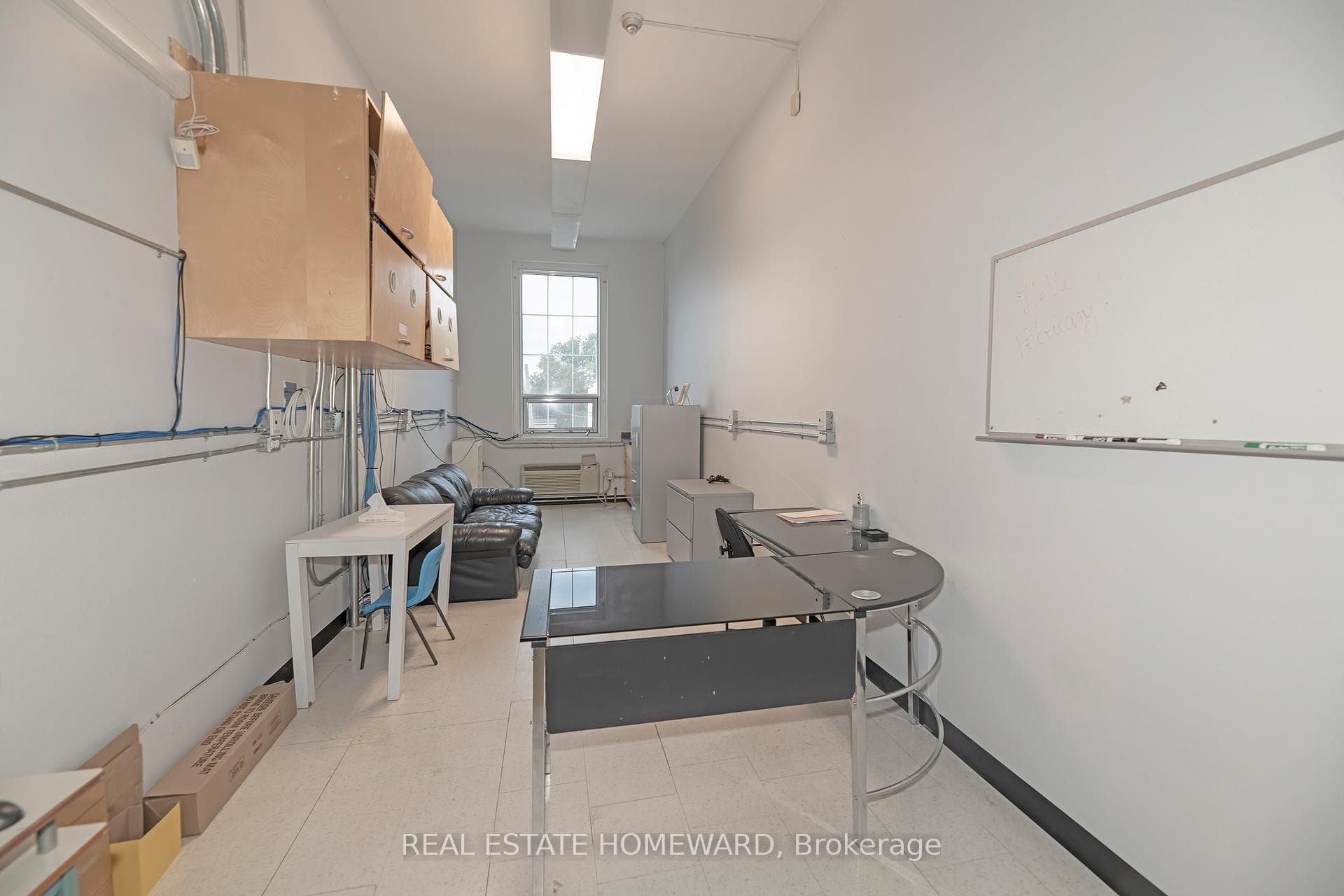 202 Simcoe Street photo 30