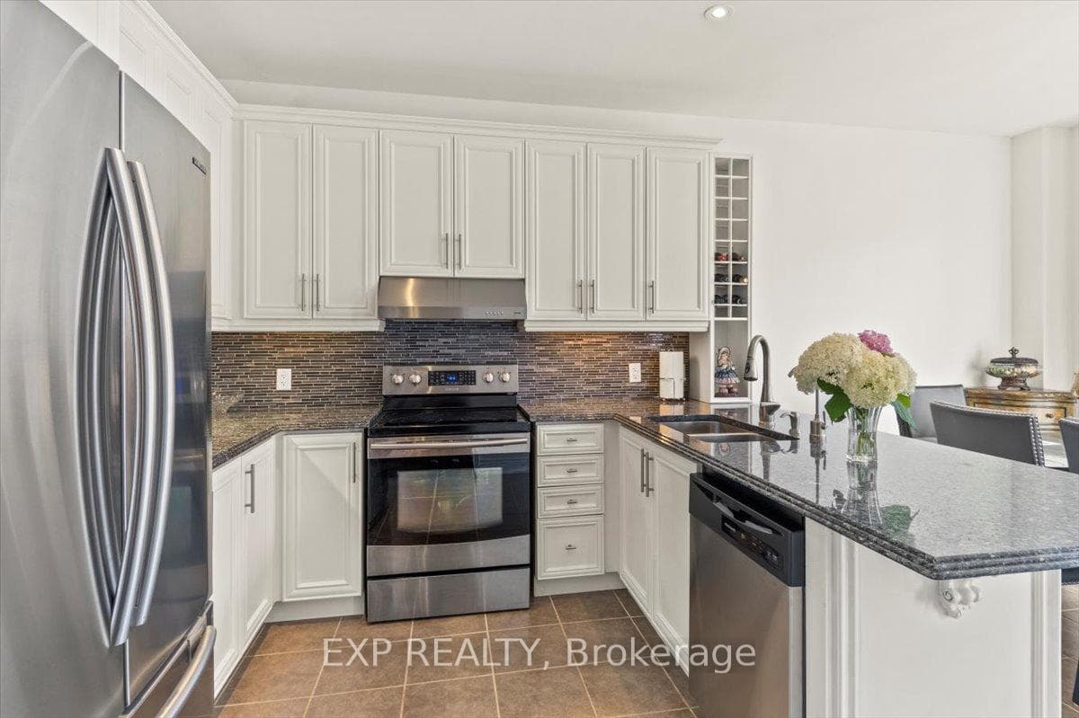 489 Kwapis Boulevard photo 14