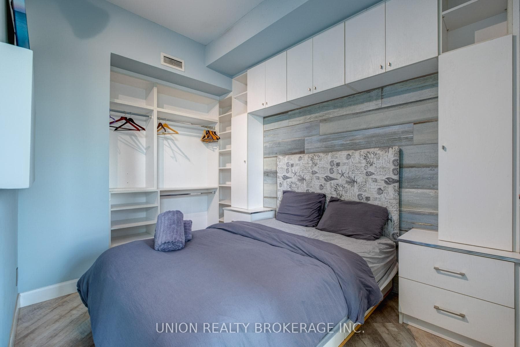 18 Yonge Street Unit 606 photo 13