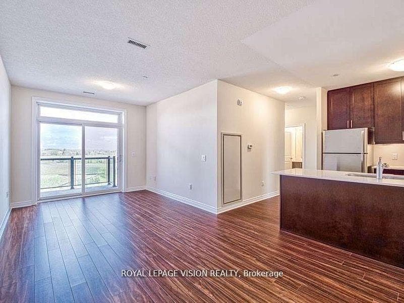 39 New Delhi Drive Unit 605 photo 17