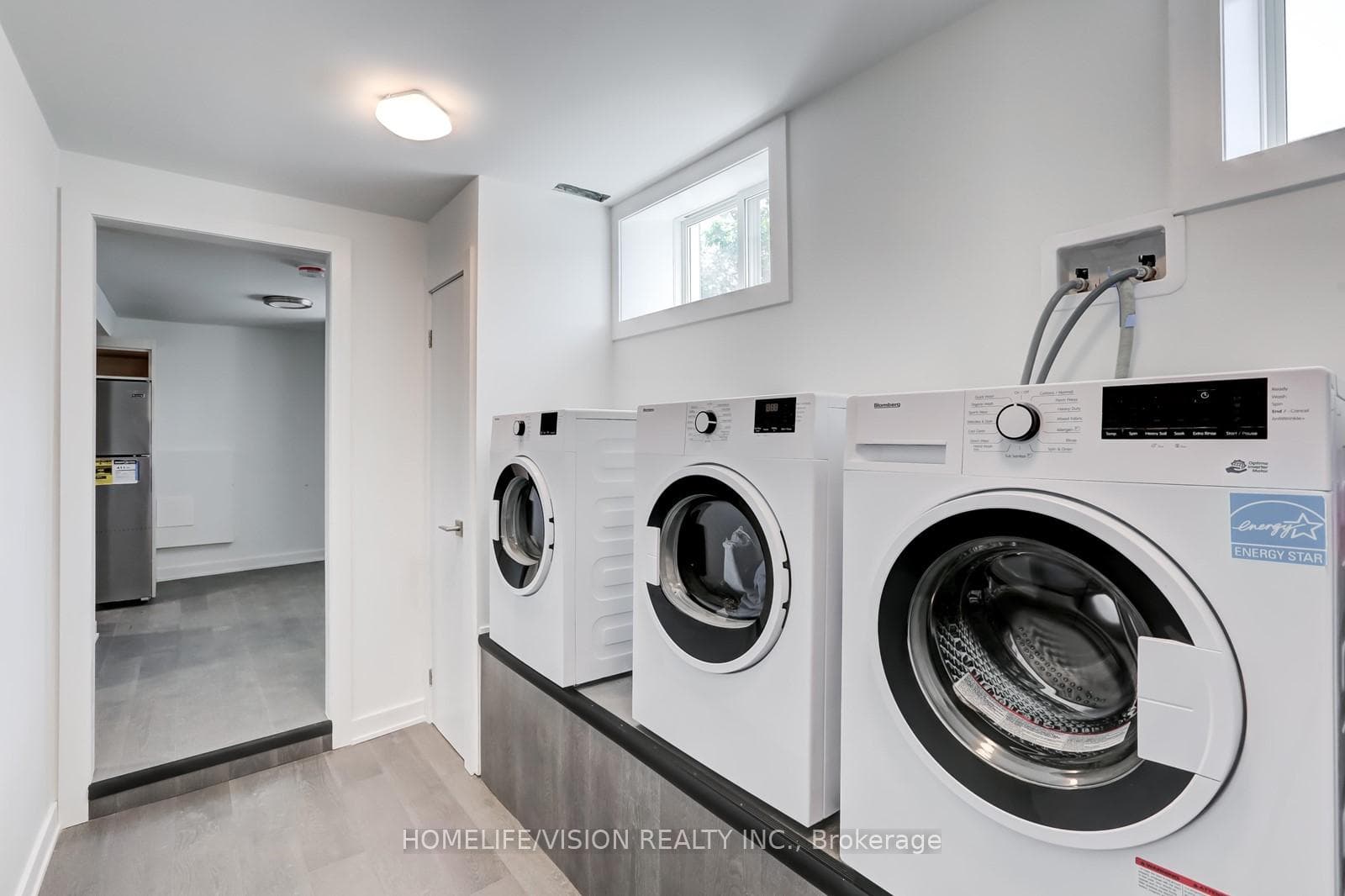38 Thirty Third Street Unit Lower photo 15