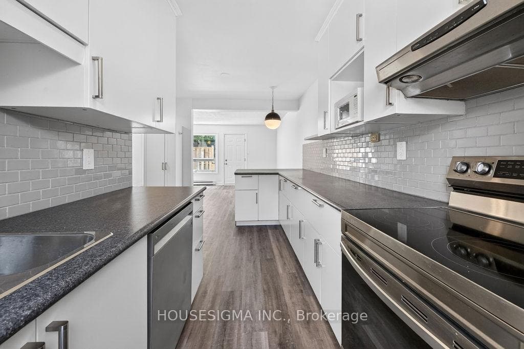 166 Southdale Road Unit 143 photo 7