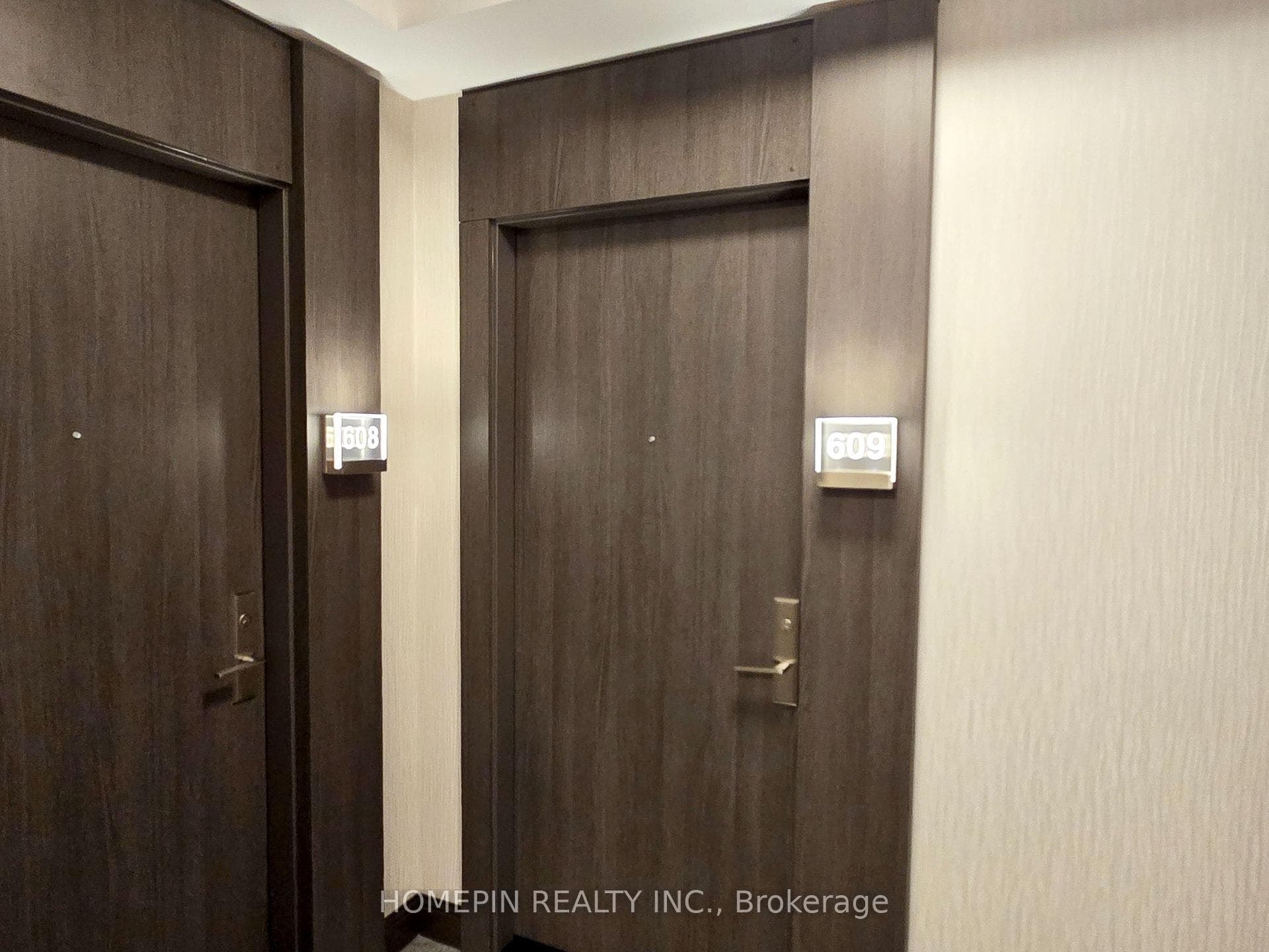 25 Water Walk Drive Unit 609 photo 4