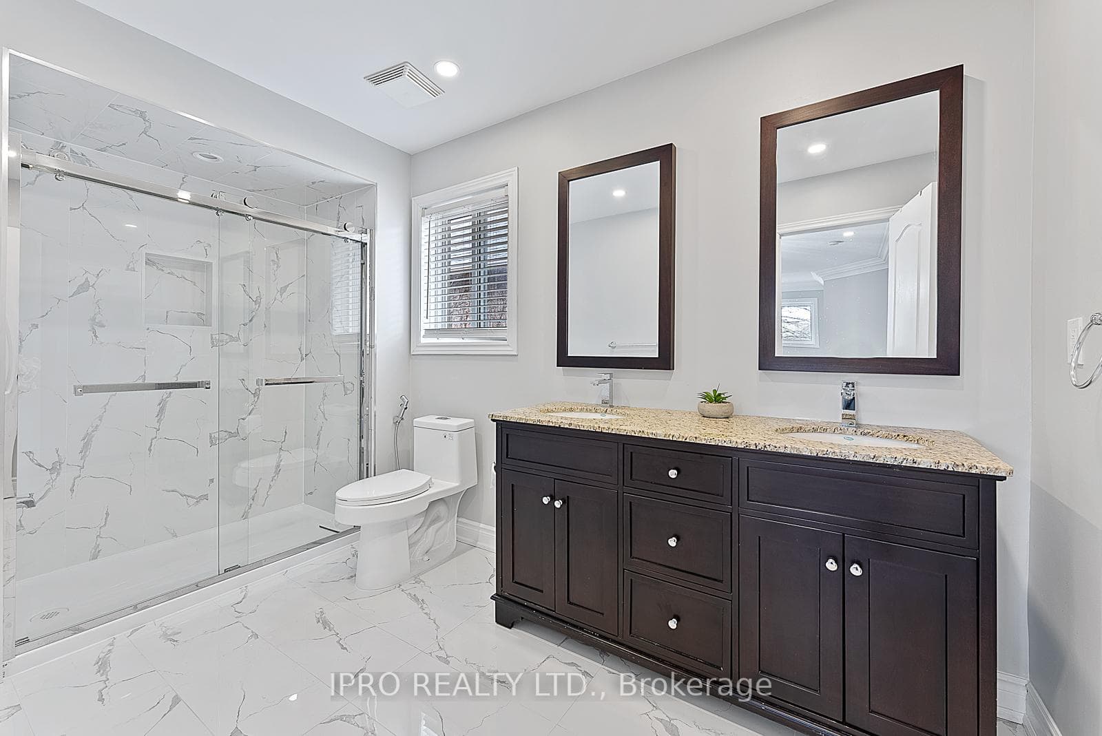 2154 Kingsridge Drive photo 29