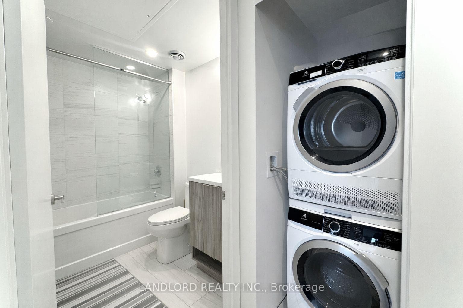 55 Cooper Street Unit 7102 photo 19