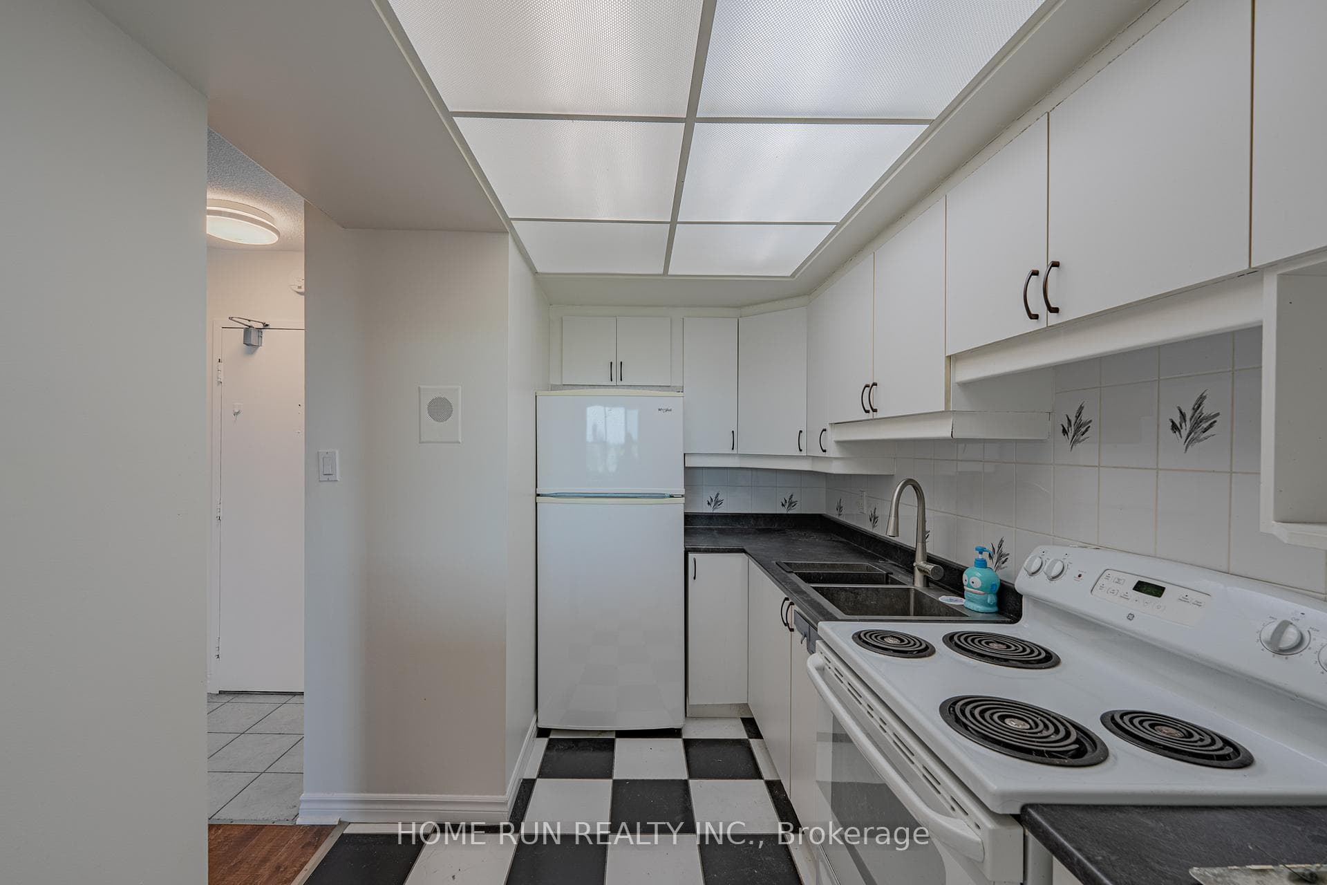 555 BRITTANY Drive Unit 1111 photo 31