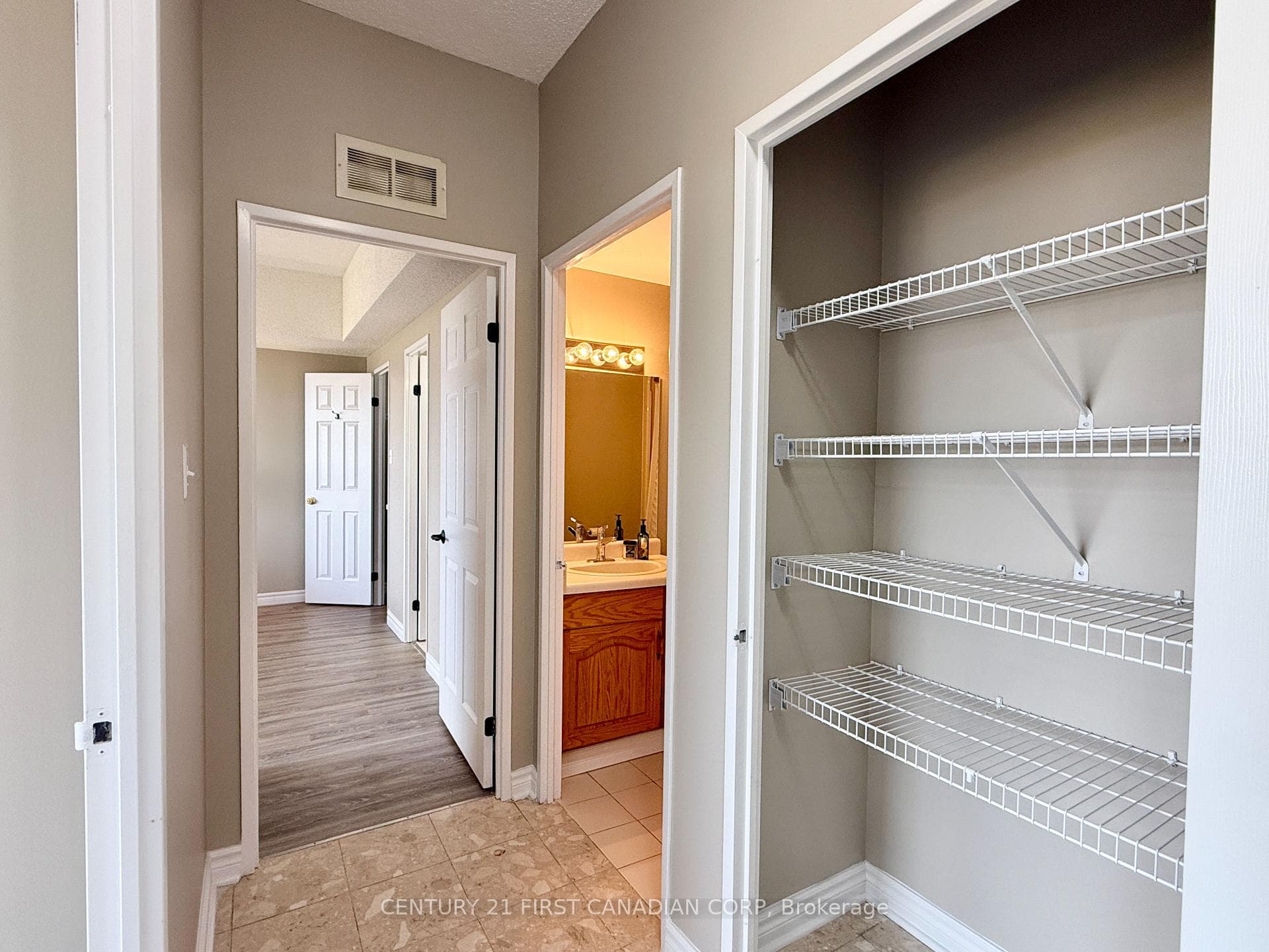 744 Wonderland Road Unit 1203 photo 18