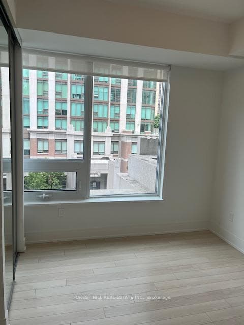 310 Tweedsmuir Avenue Unit 402 photo 17