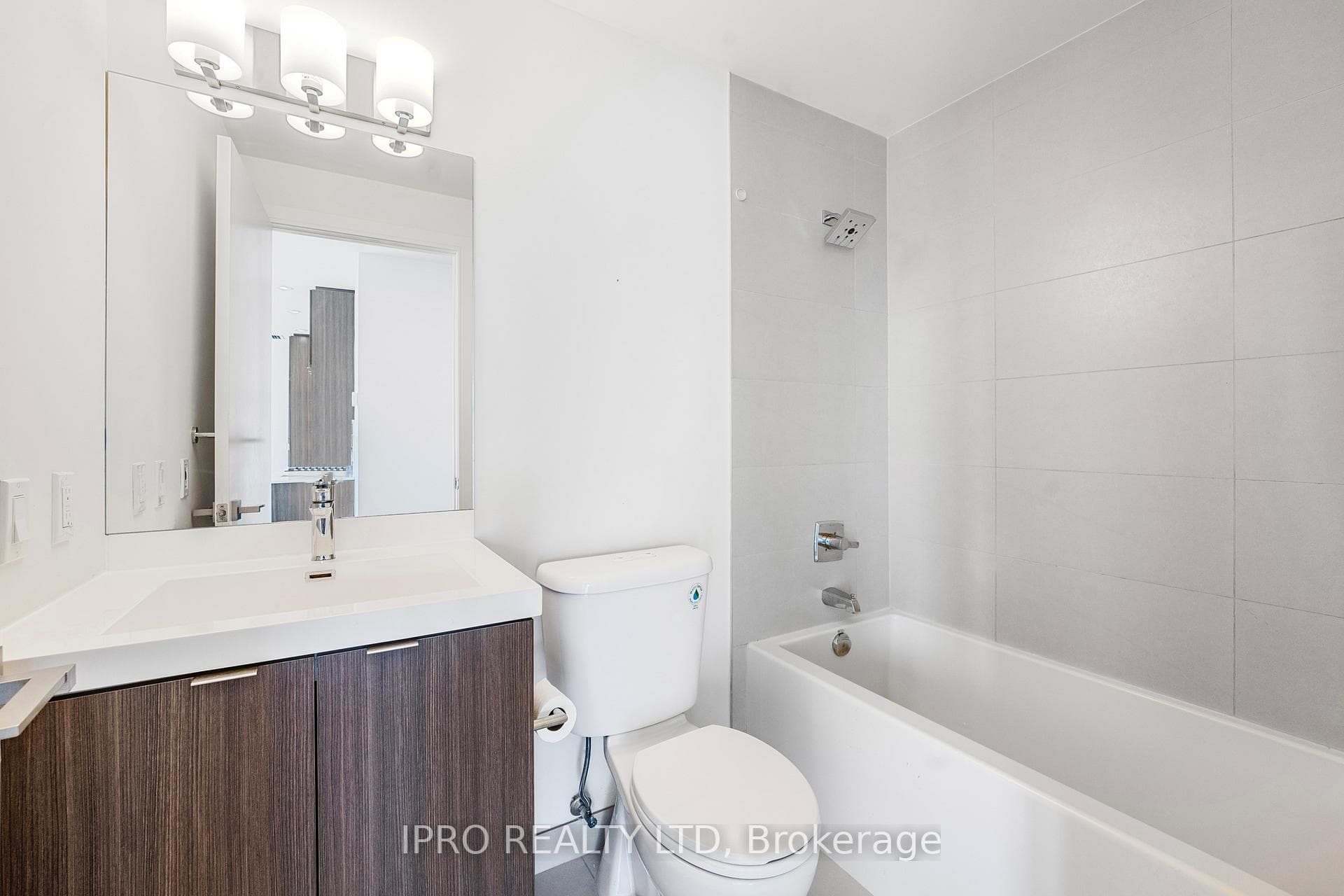 89 McGill Street Unit 2411 photo 12
