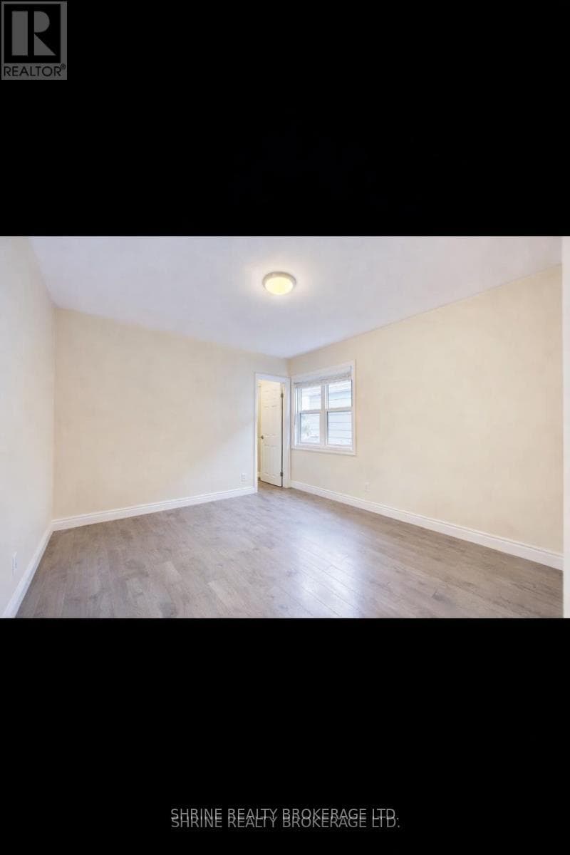 259 Sanders Street photo 6