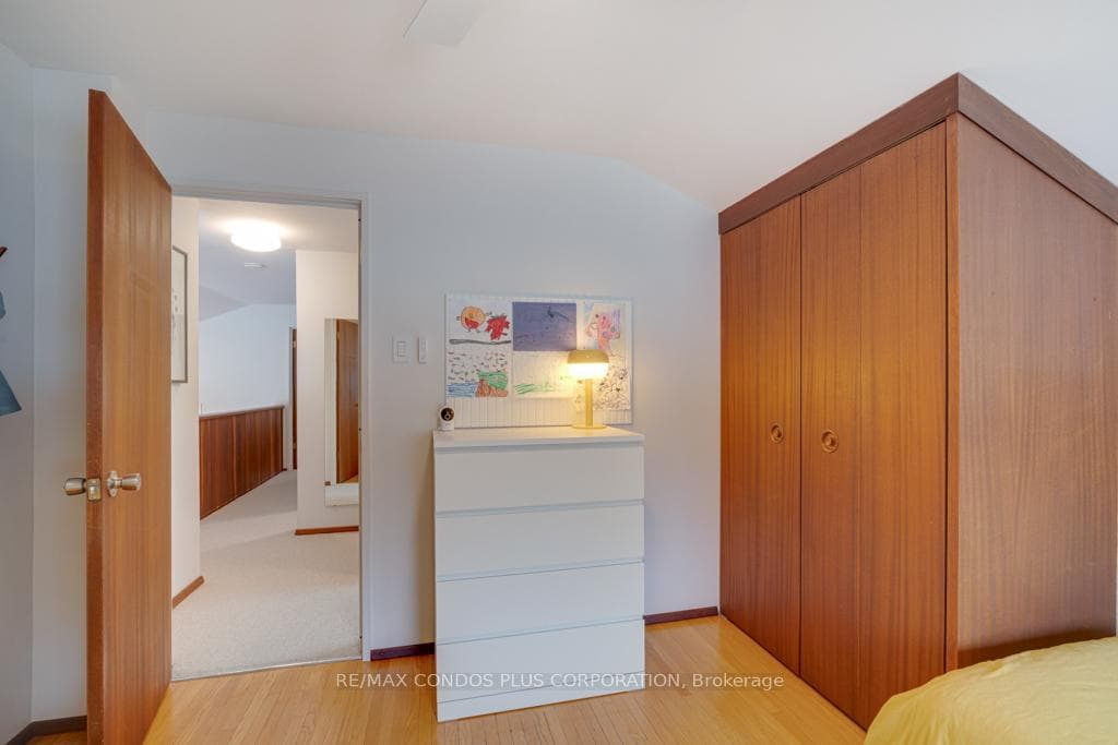 6 Munson Crescent photo 29