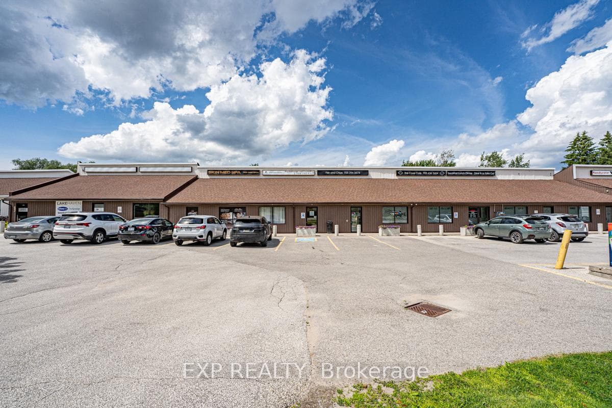 The Mall at Sandycove Acres - pharmacy, hairsalon+