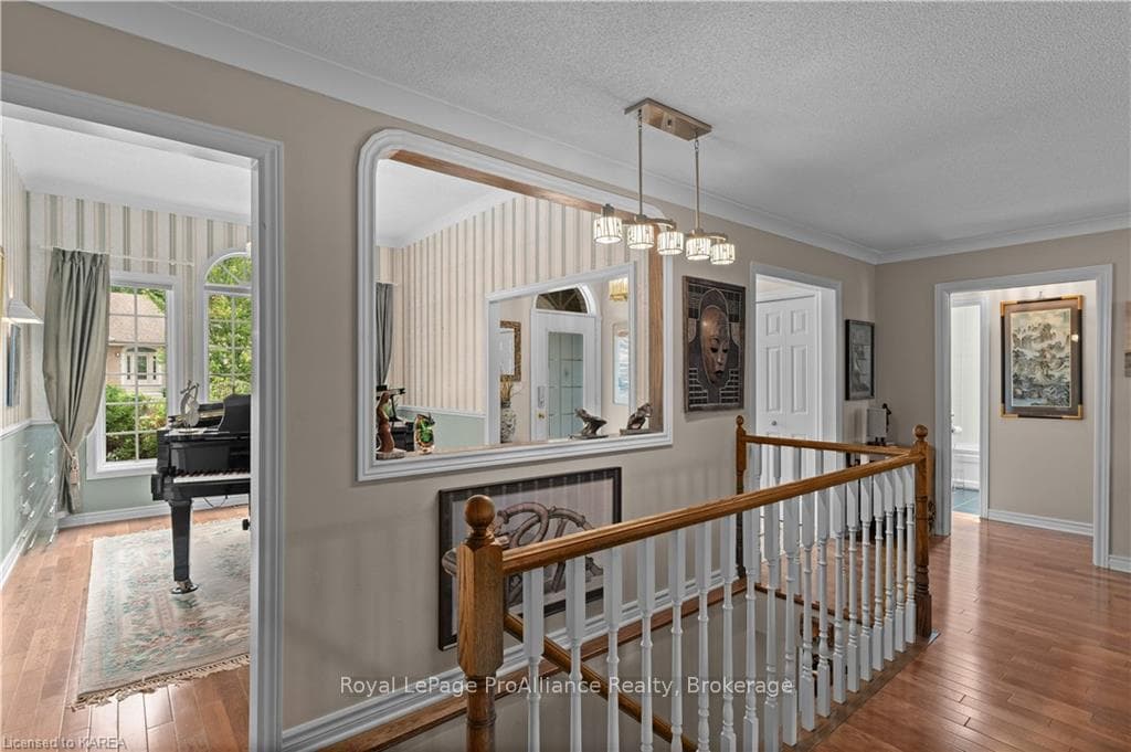25 KENWOODS Circle photo 5