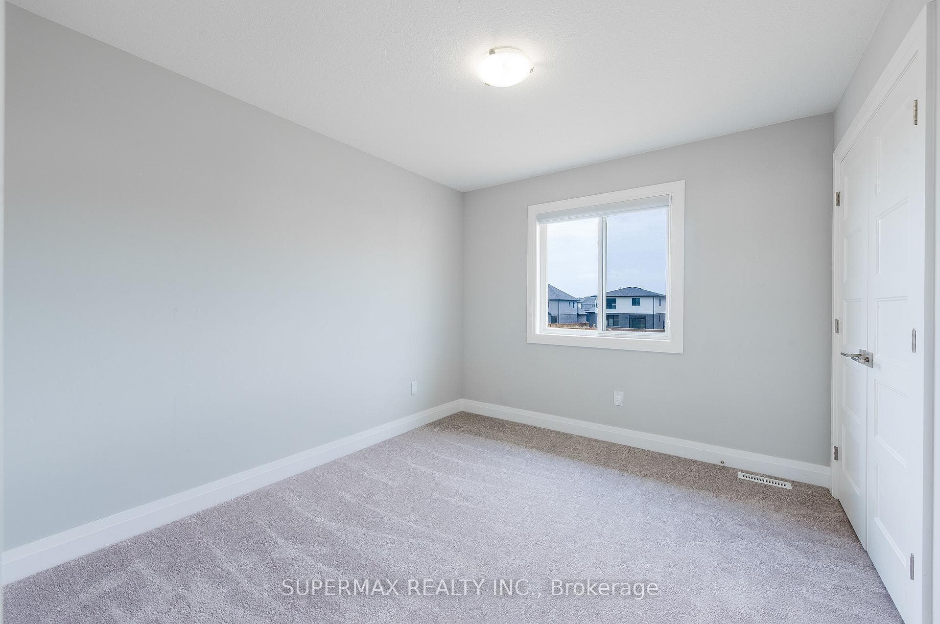 15 KAISER Lane photo 23