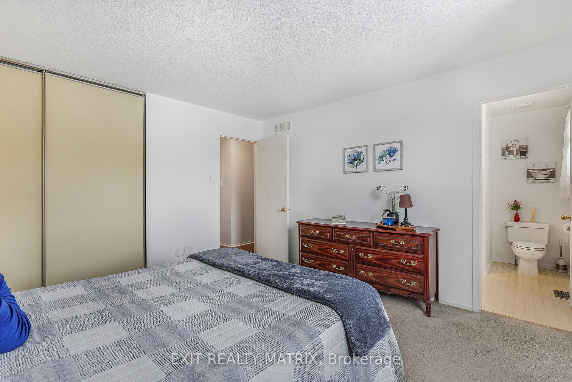 2721 Glen Street photo 21