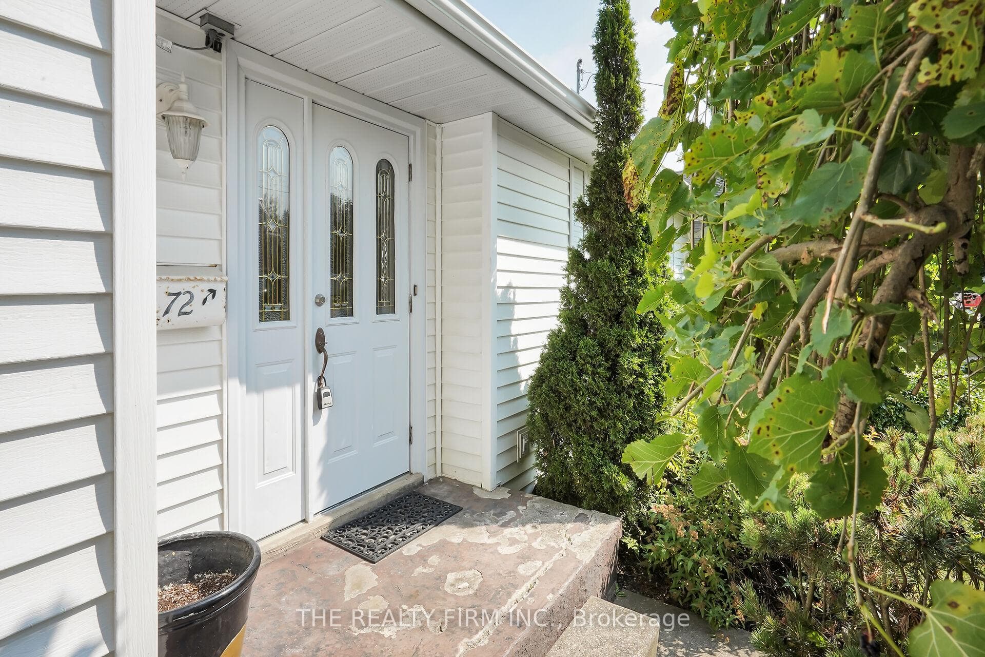 72 Commissioner Street photo 3