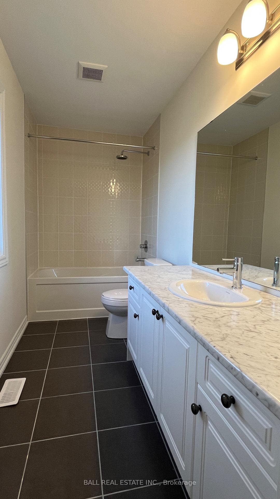 104 Golden Meadows Drive Unit 33 photo 17