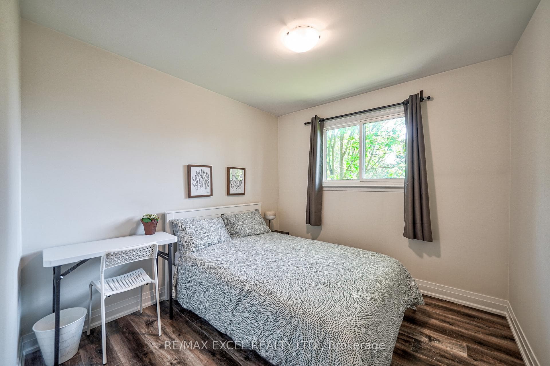 50 Axsmith Crescent photo 16