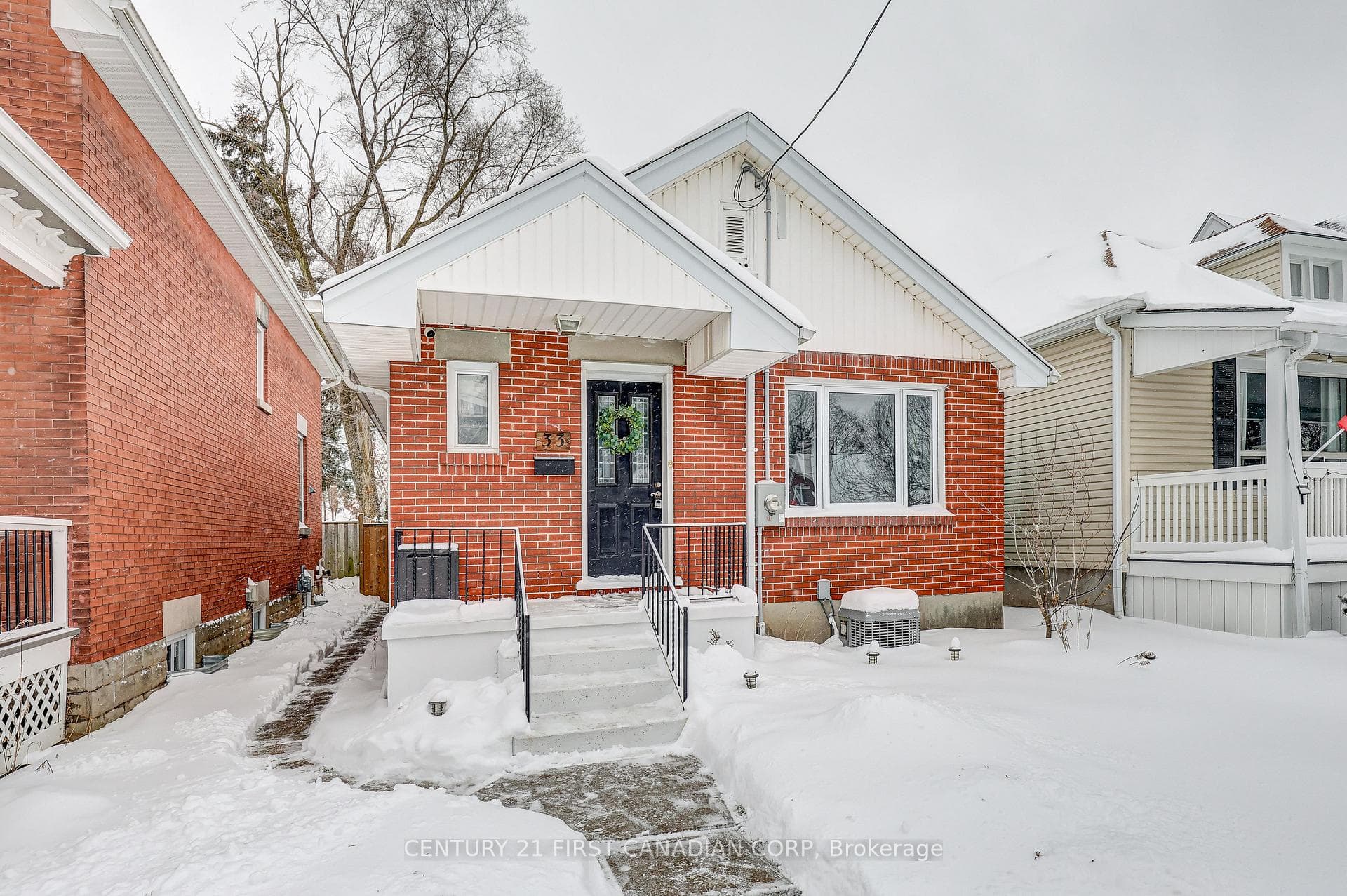 33 BEATTIE Avenue photo 4
