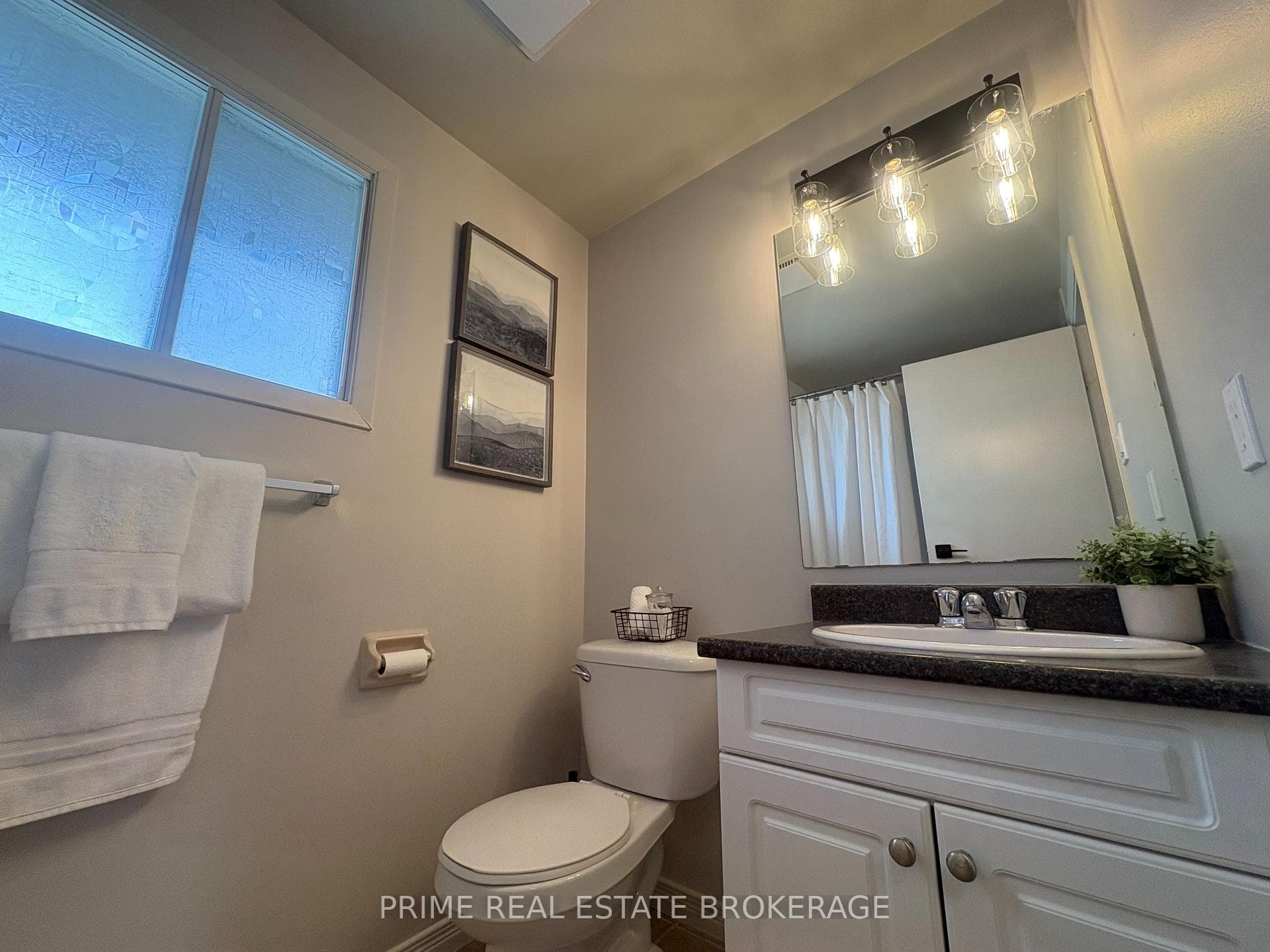2nd Floor 4 Piece Bathroom
