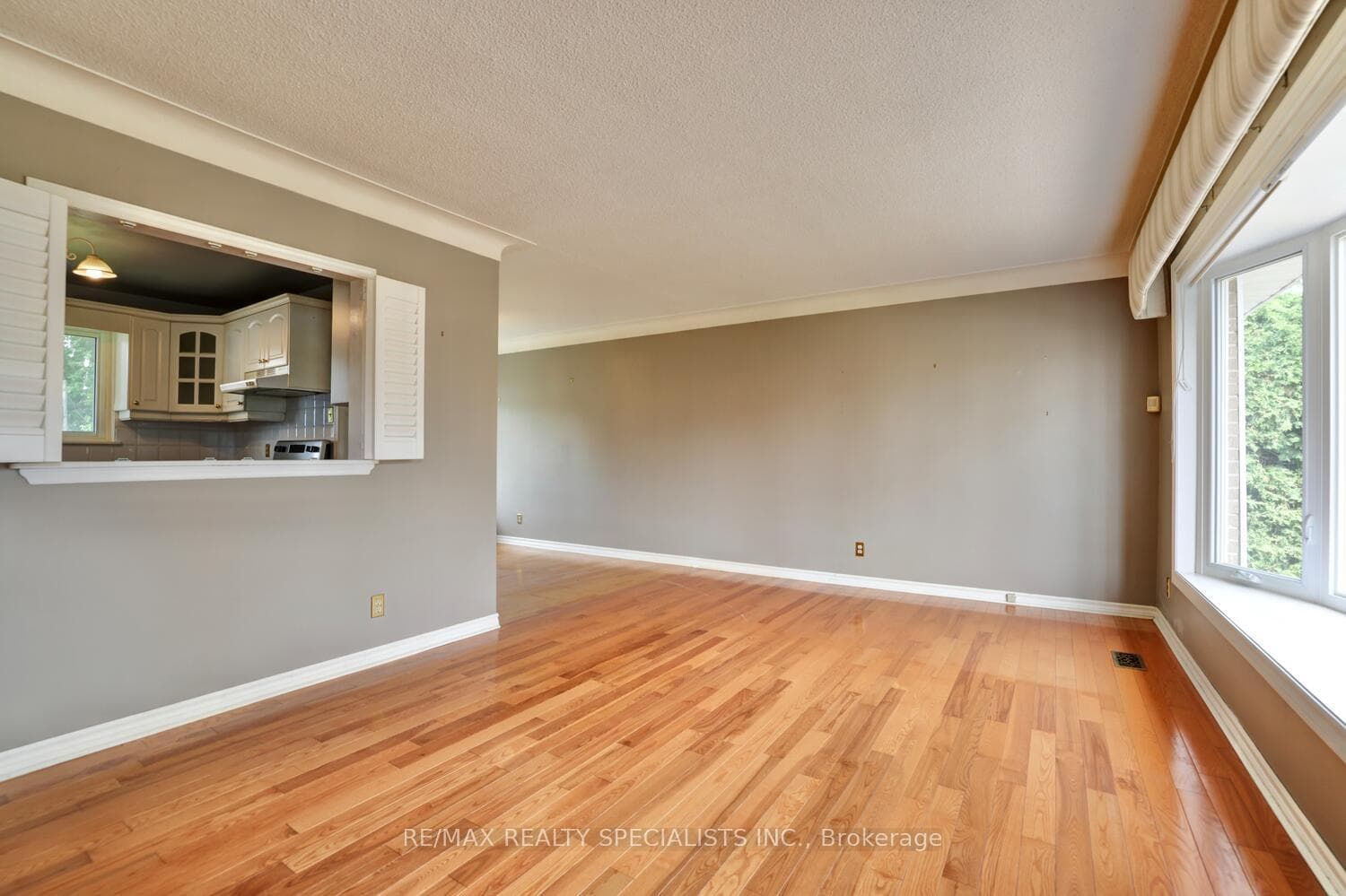 3496 Yale Road photo 6