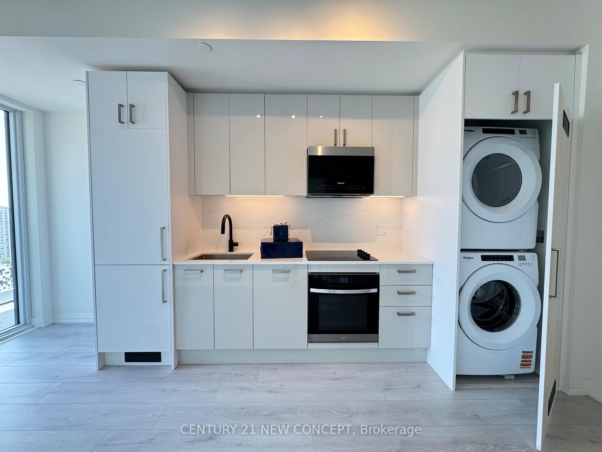 280 Dundas Street Unit 1807 photo 9