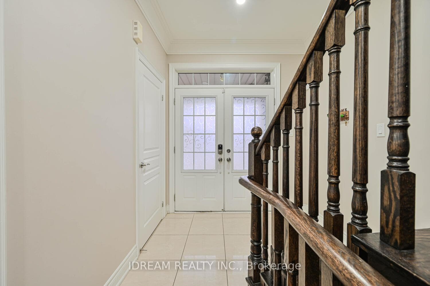 10 Chesapeake Court photo 2