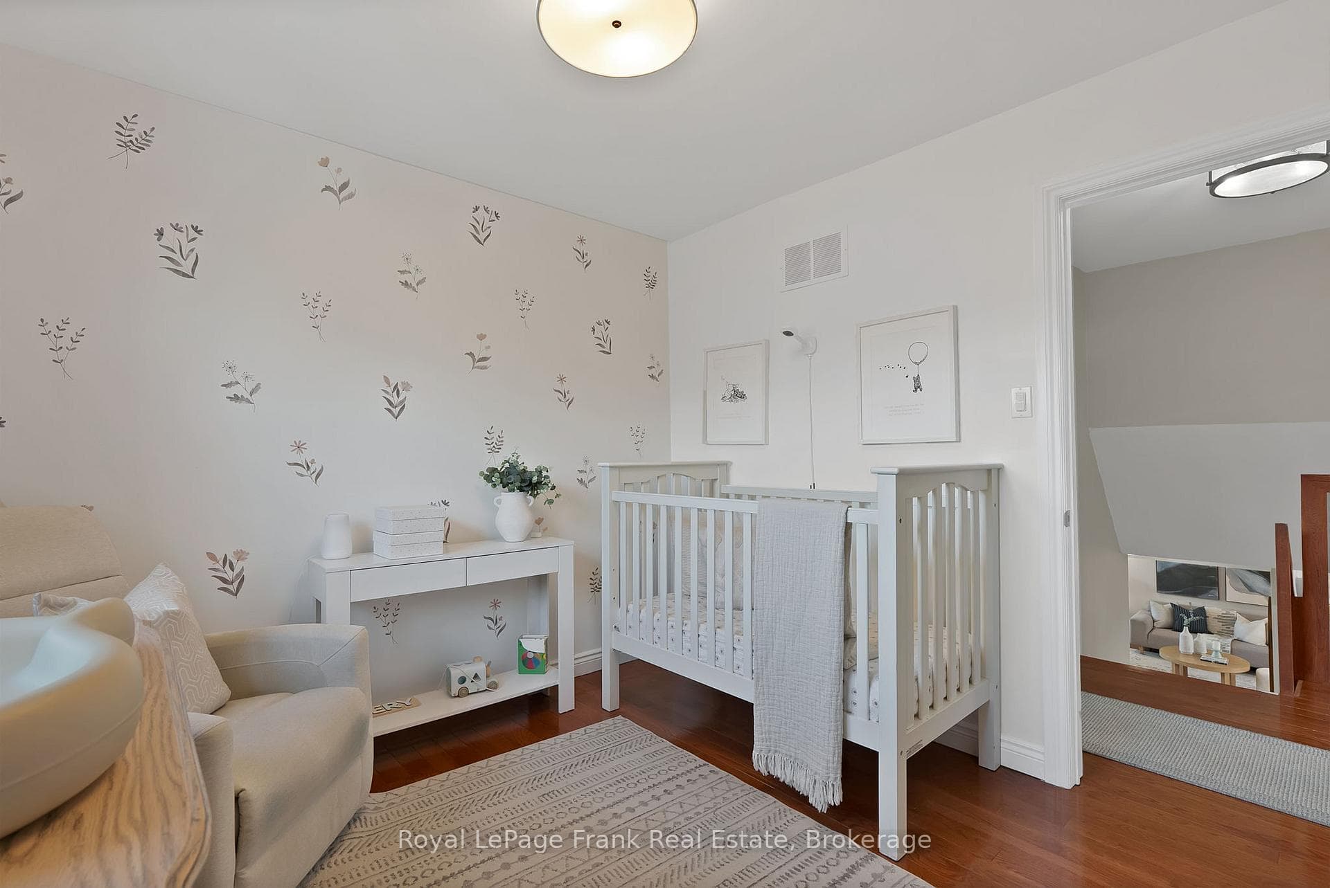 8 Gamron Avenue photo 26