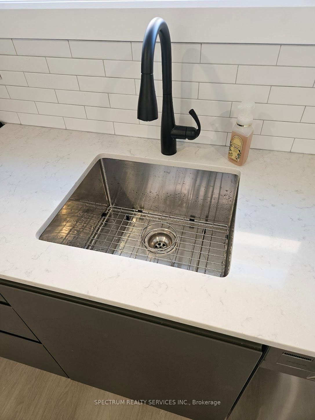 49 Gotham Court Unit 2 photo 7