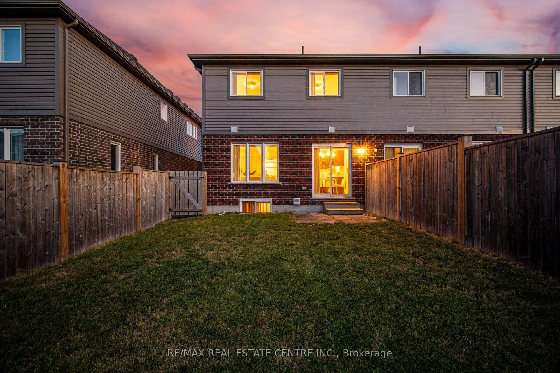 206 HERON Street photo 49