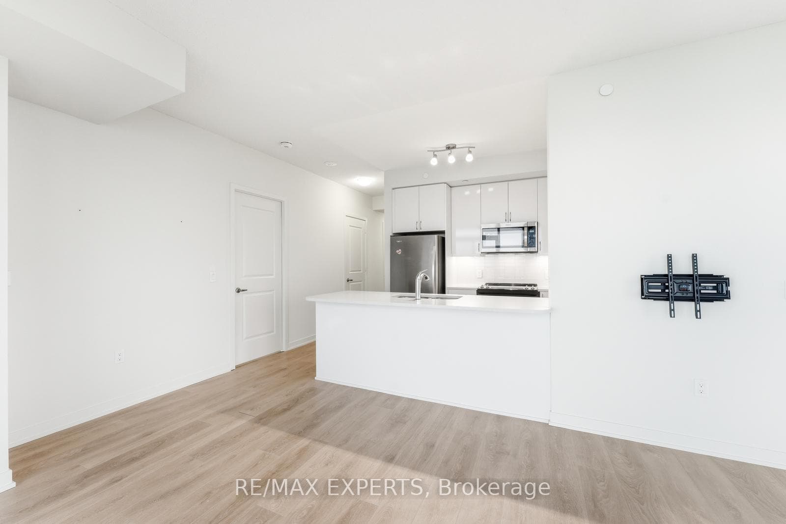 38 Annie Craig Drive Unit 3502 photo 9