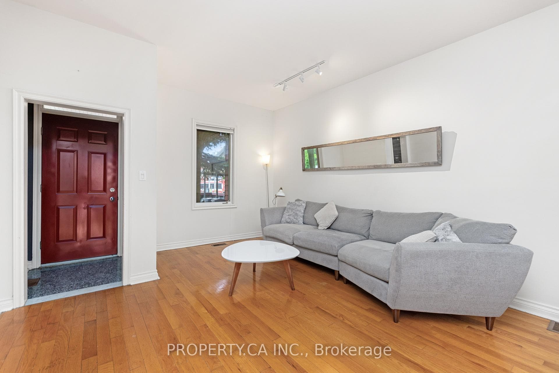 233 Clinton Street photo 5