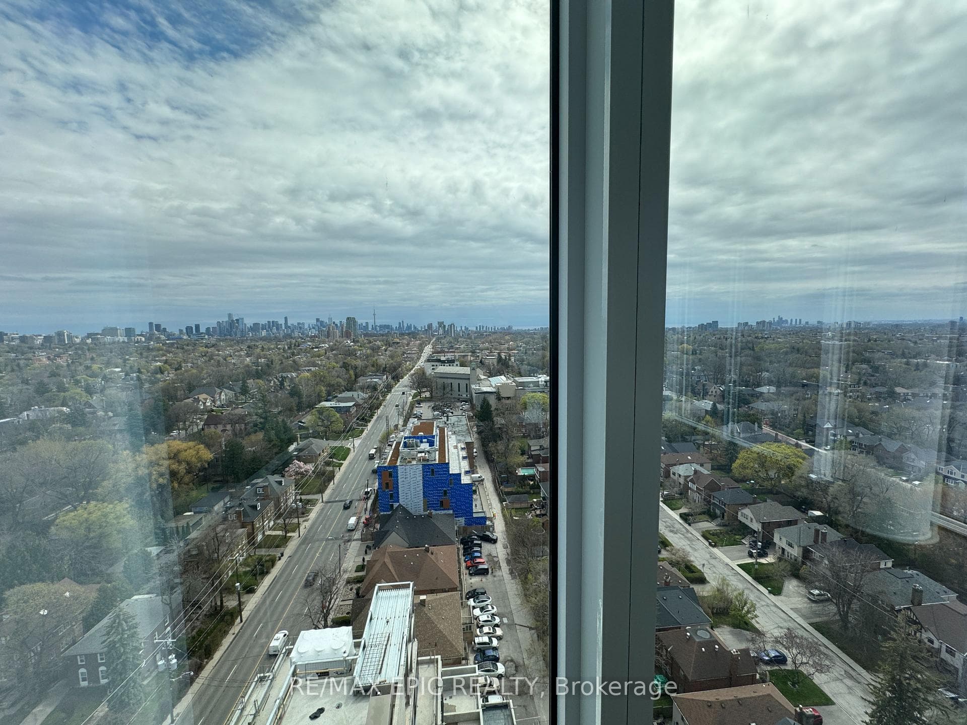 2020 Bathurst Street Unit PH21 photo 8