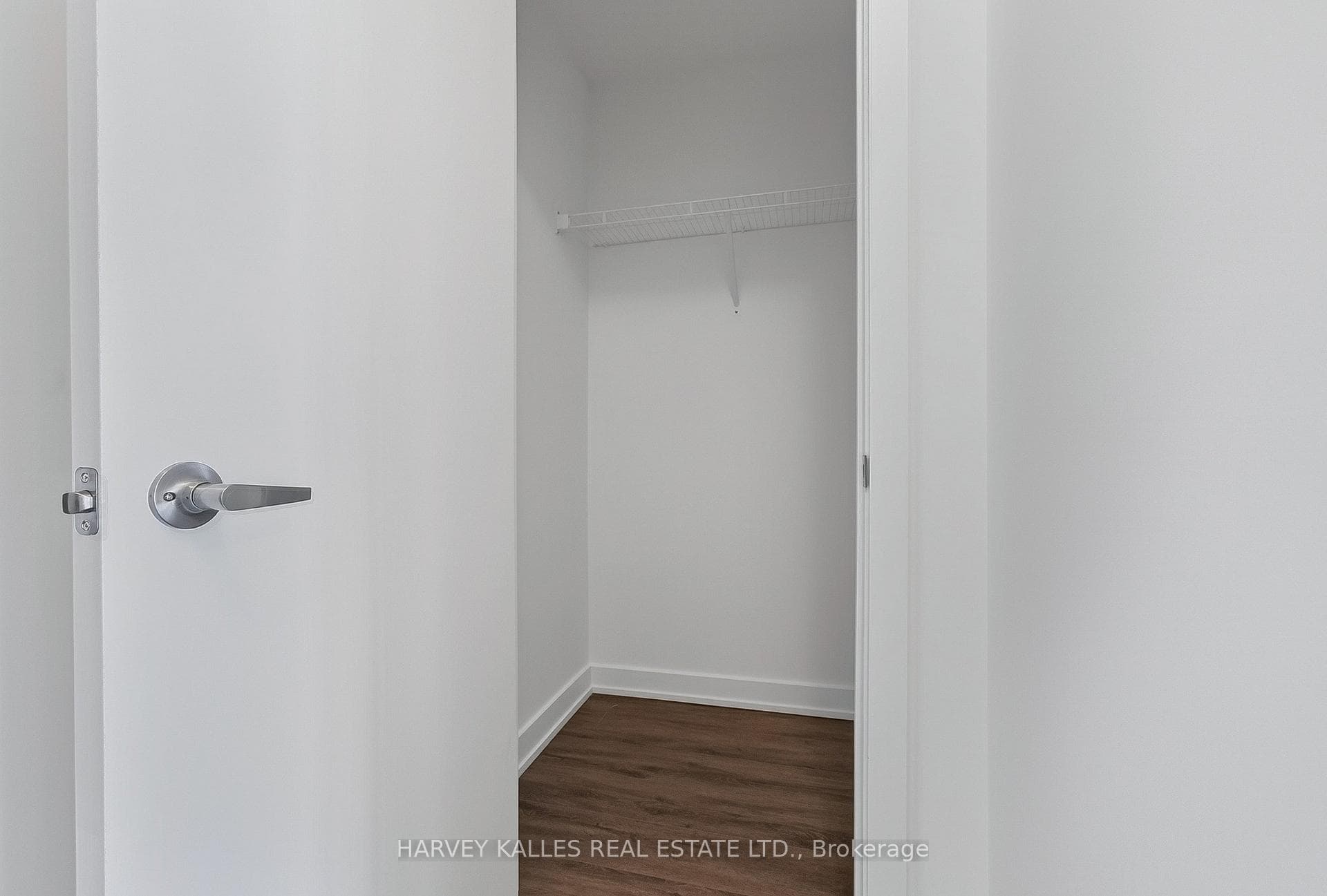 630 Greenwood Avenue Unit 503 photo 4