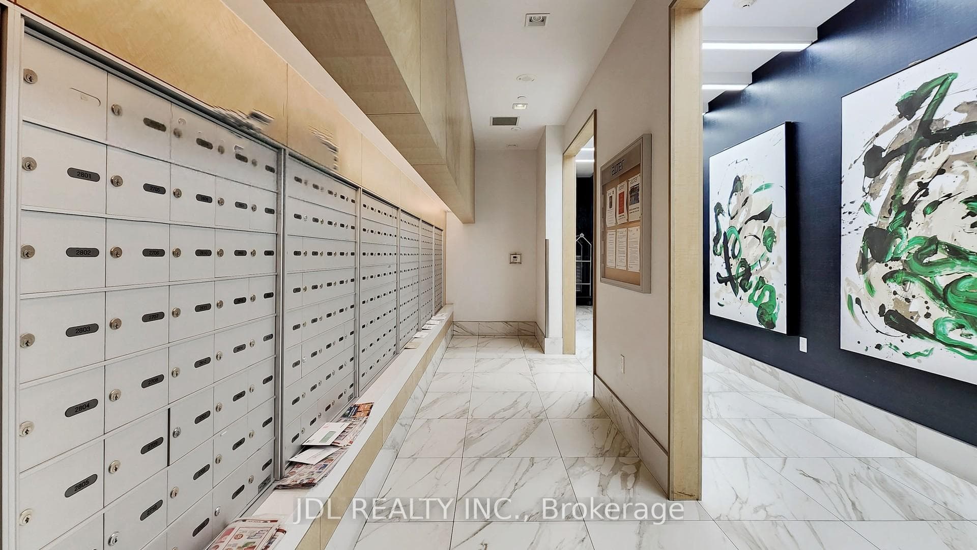 89 Mcgill Street Unit 2404 photo 21