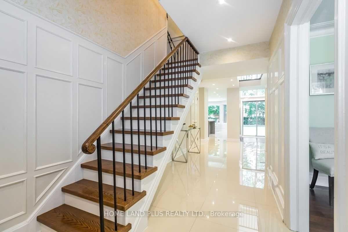 96 St Leonard's Avenue photo 2