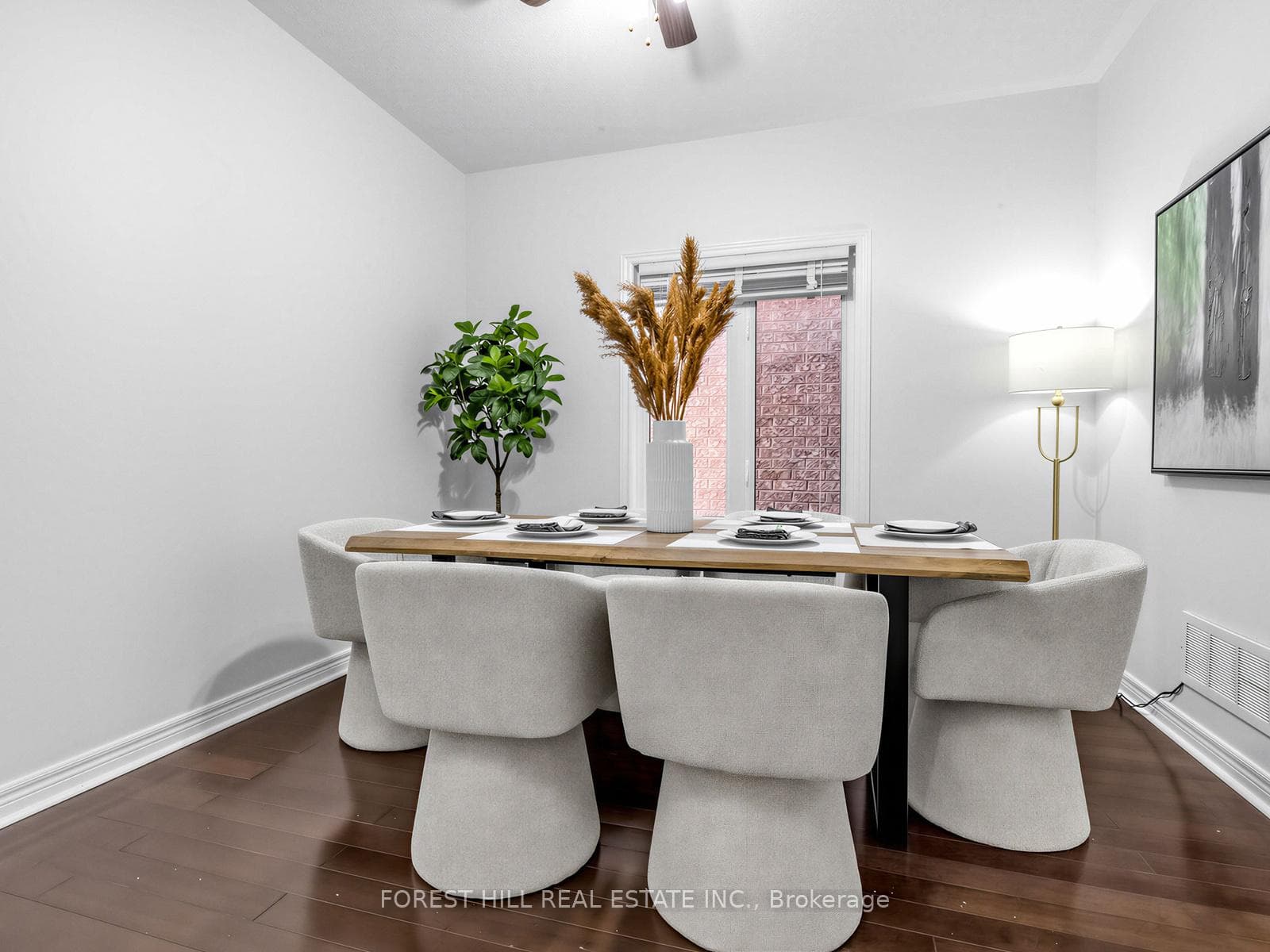 Formal Dining W/Hardwood Flr