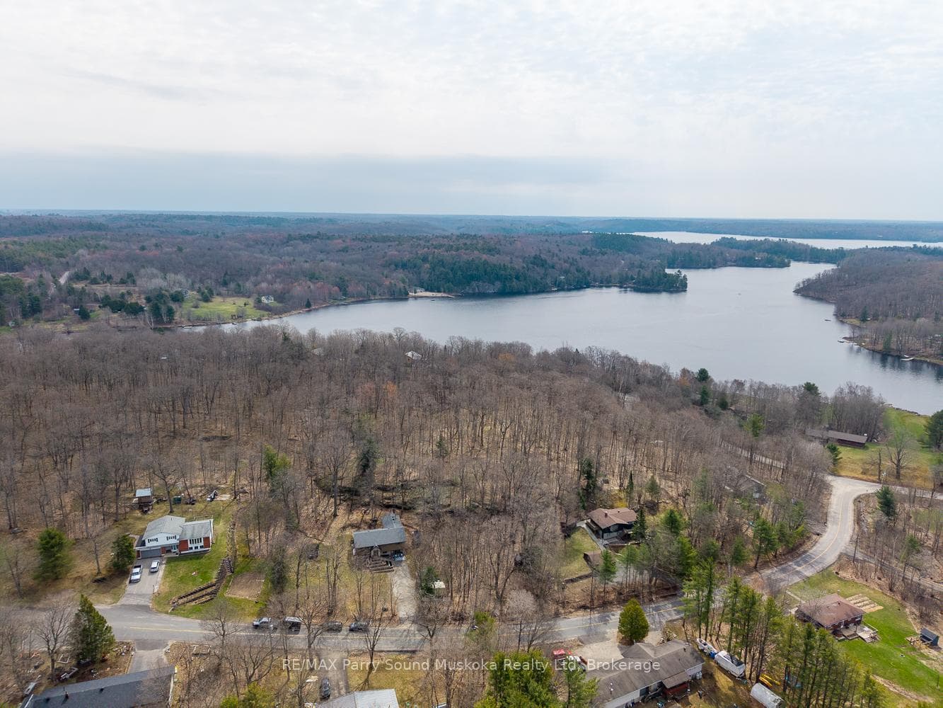 5 Hillview Drive photo 46