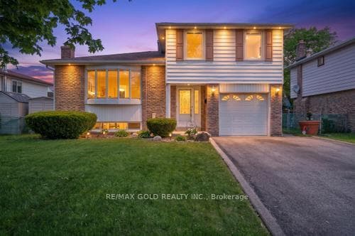 60 Gondola Crescent photo 1