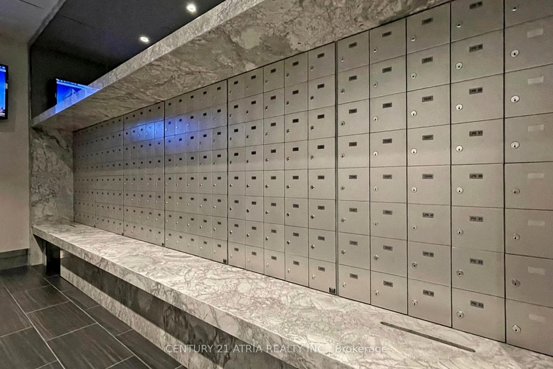 1815 Yonge Street Unit 2101 photo 29